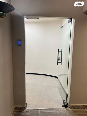 משרדים, נתנזון, שער פלמר, תחנת רכבת השמונה, חיפה