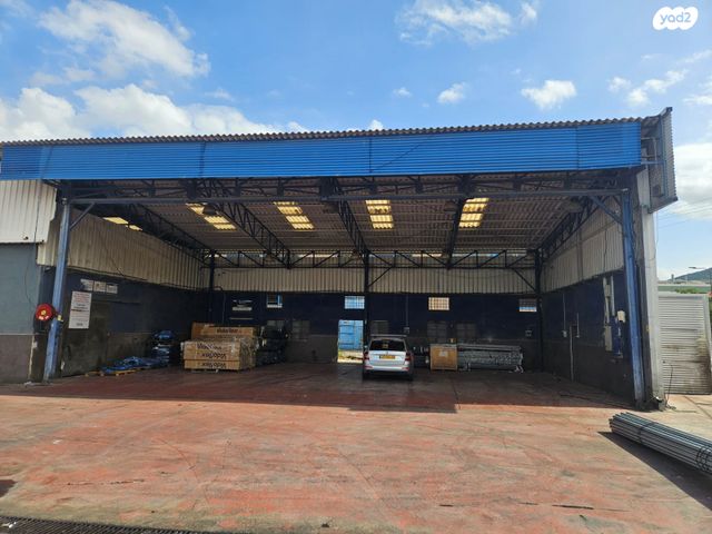 מגרשים, נשר