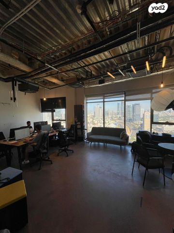 משרדים, השלושה, תל אביב יפו