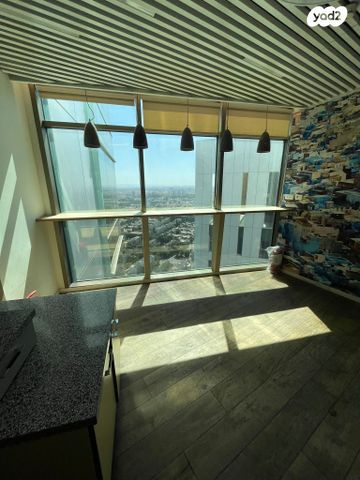 משרדים, השלושה, תל אביב יפו