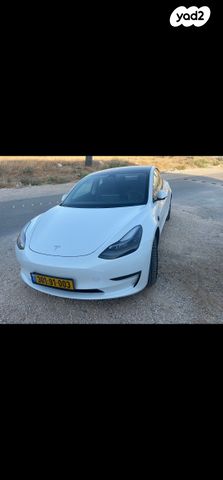 מודעת רכב טסלה מודל 3