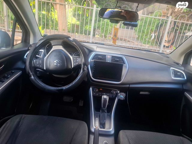 סוזוקי קרוסאובר