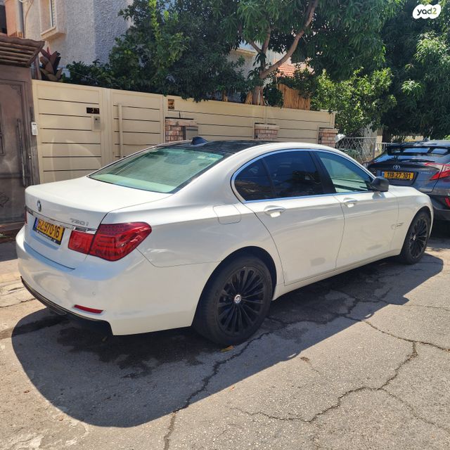 מודעת רכב ב מ וו סדרה 7