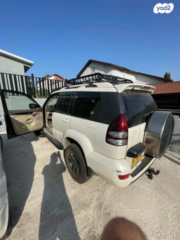 טויוטה לנד קרוזר