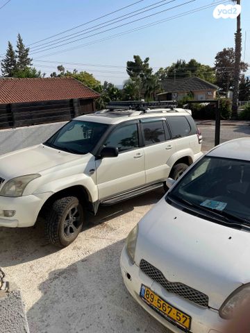 טויוטה לנד קרוזר