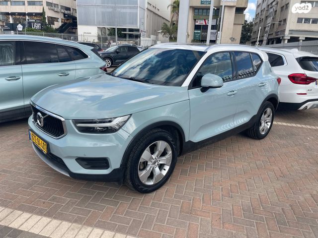 מודעת רכב וולוו XC40