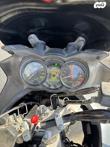 סוזוקי DL650 וי-סטרום