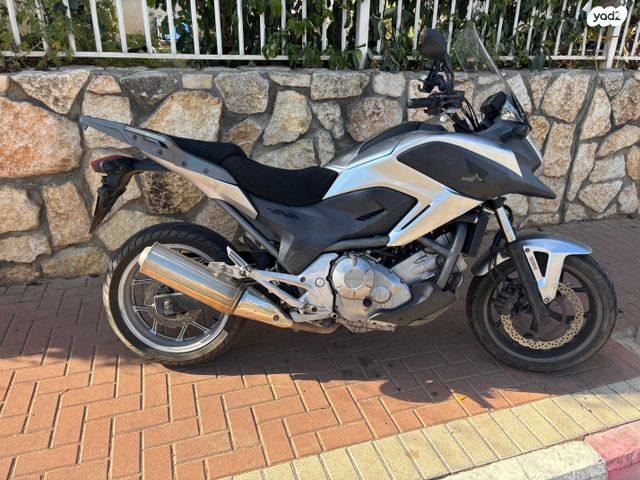 הונדה NC700X