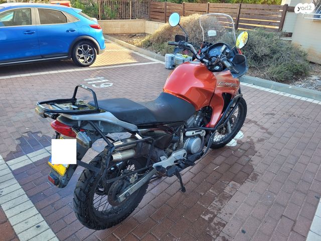 הונדה טרנסאלפ 650