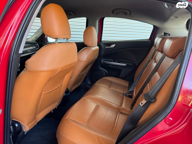 אלפא רומיאו ג'ולייטה