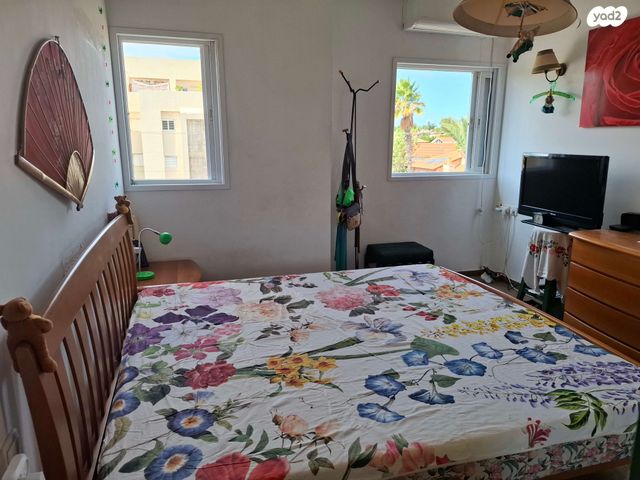 טריפלקס, הנשיאים 2, קרית ויצמן, רעננה