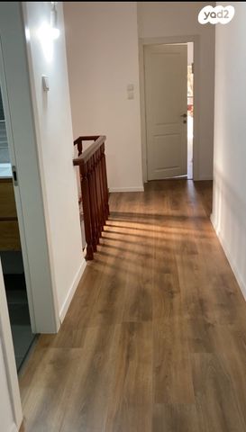 דו משפחתי, המייסדים 29, קזן, רעננה