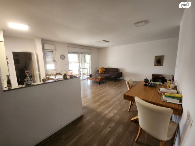 שדרות מלכי ישראל 180