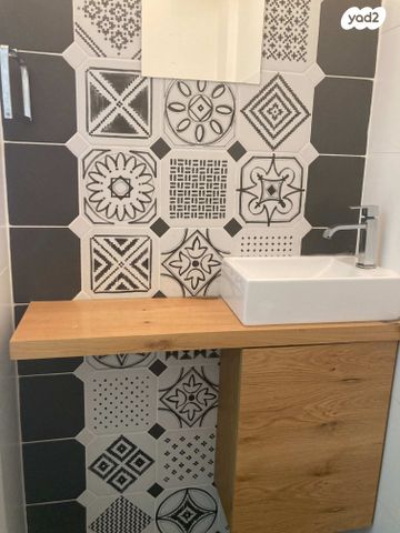 דו משפחתי, המייסדים 29, קזן, רעננה