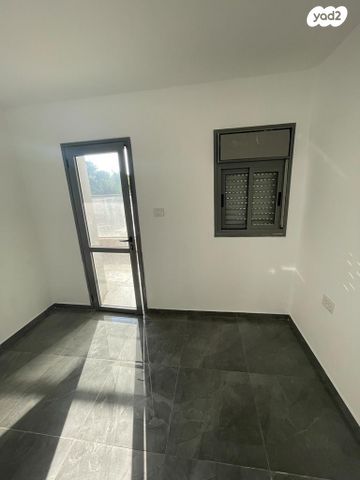 דירה, דב גור 30, רובע ו', אשדוד