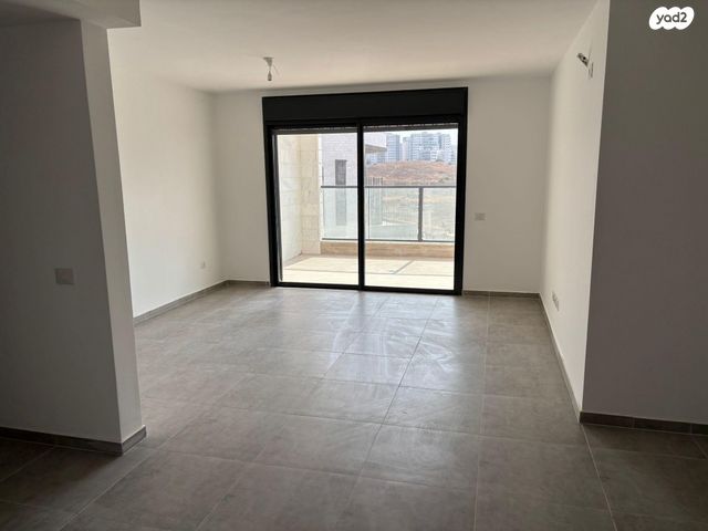 חיים הרצוג 23