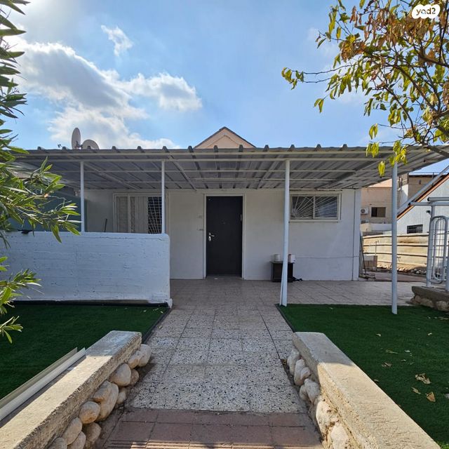 אפרים לוזון 55