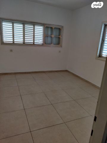 דירה, אריה שנקר 30, אגרובנק, חולון