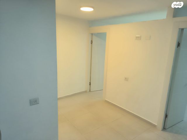 יחידת דיור, האלון 15, רובע ב', אריאל