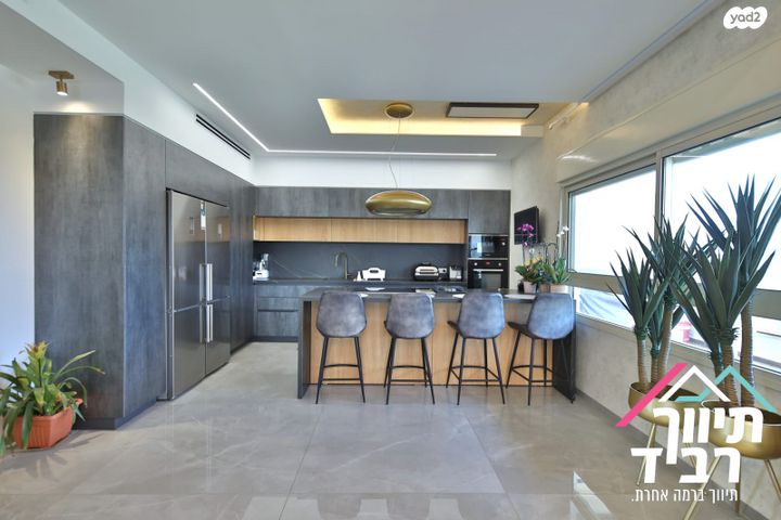 גג/ פנטהאוז, גבעת אלונים, קרית אתא