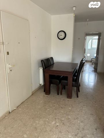 דירה, אריה דולצ'ין, גבעת משואה, ירושלים