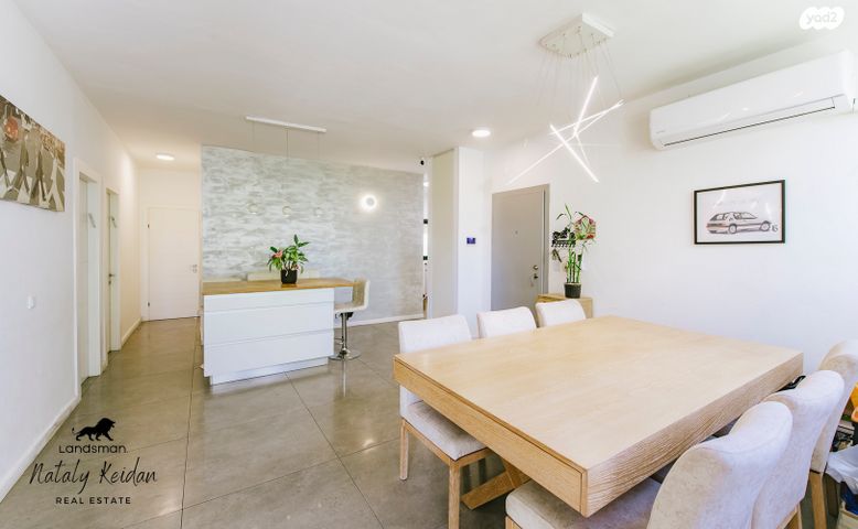 דירה, הרצל 7, מגדיאל, הוד השרון