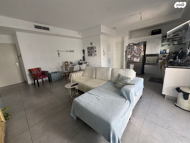 דירה, אור ים, אור עקיבא