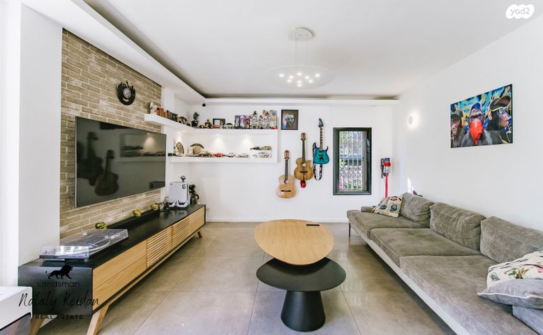 דירה, הרצל 7, מגדיאל, הוד השרון