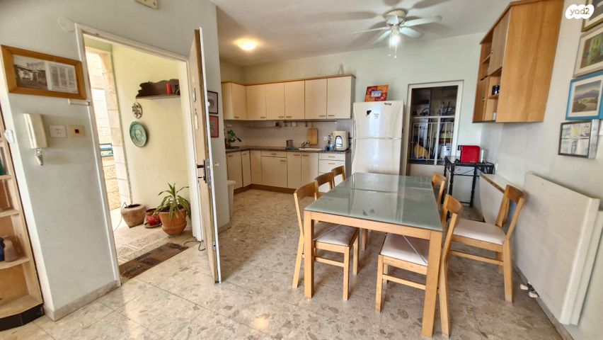 דירה, אל סלוודור, גבעת משואה, ירושלים