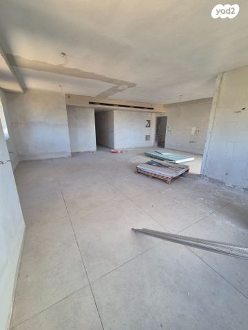 דירה, שדרות הצבי 40, כבירים, חיפה