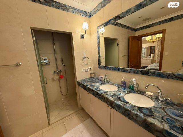 דירת גן, רחביה, ירושלים