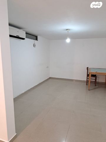 יחידת דיור, דפנה, מעלה שומרון, קרני שומרון