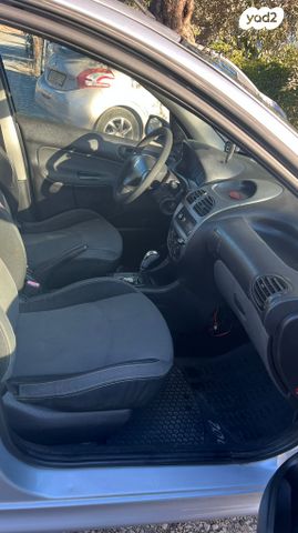 מודעת רכב פיג'ו 206