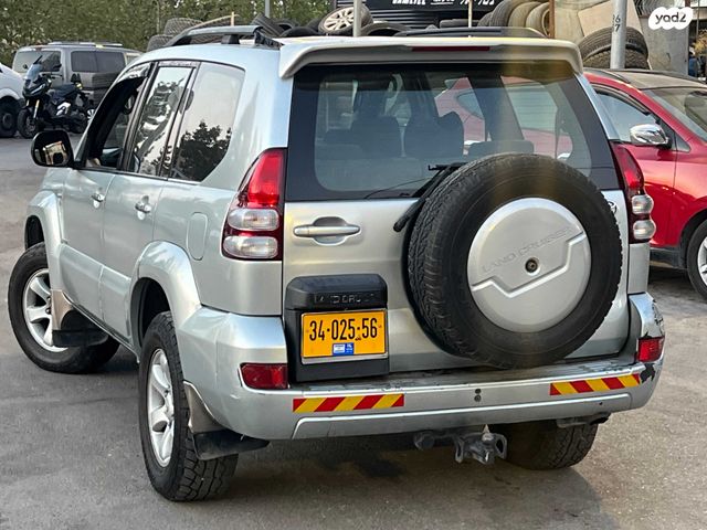 טויוטה לנד קרוזר