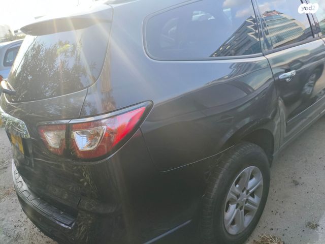 שברולט טראוורס