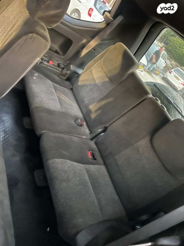 טויוטה לנד קרוזר