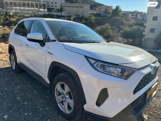 מודעת רכב טויוטה RAV4