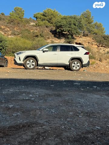 טויוטה RAV4