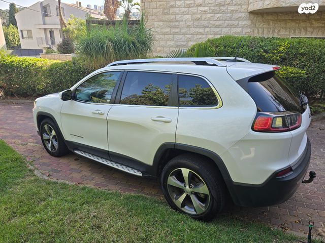 ג'יפ צ'ירוקי