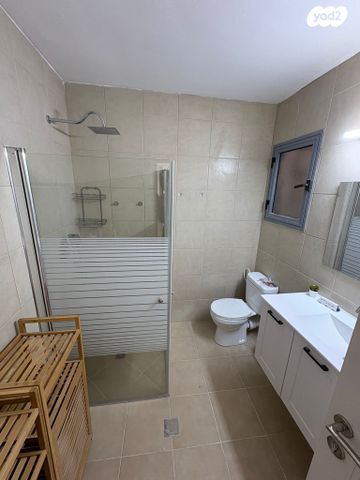 דירת גן, האצ"ל 5, שיכון ד', קרית שמונה