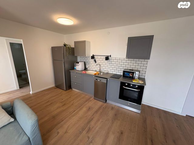 דירת גן, האצ"ל 5, שיכון ד', קרית שמונה