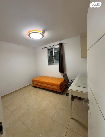 יחידת דיור, כלנית 8, נווה גן, גן יבנה