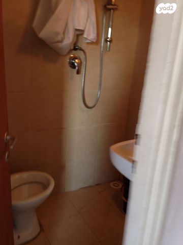 דרך קיבוץ גלויות 87