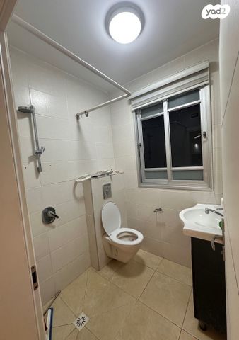 יחידת דיור, כלנית 8, נווה גן, גן יבנה