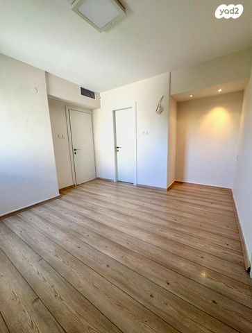 דירה, המלאכה 2, הדר, רמת השרון