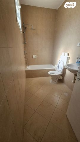 דירת גן, קפלן, קרית אונו