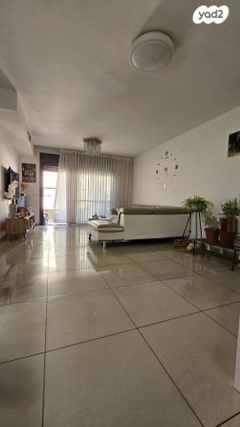 שדרות הציונות 7