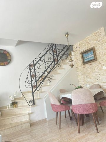 דו משפחתי, הזיתים, מעלות תרשיחא