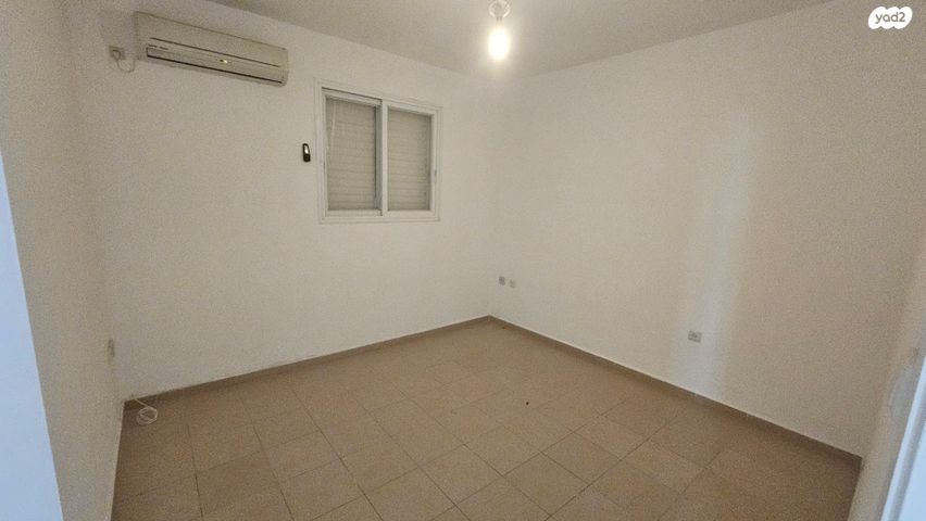 דירת גן, קפלן, קרית אונו