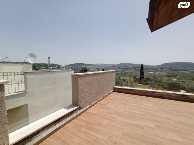 דו משפחתי, הזיתים, מעלות תרשיחא